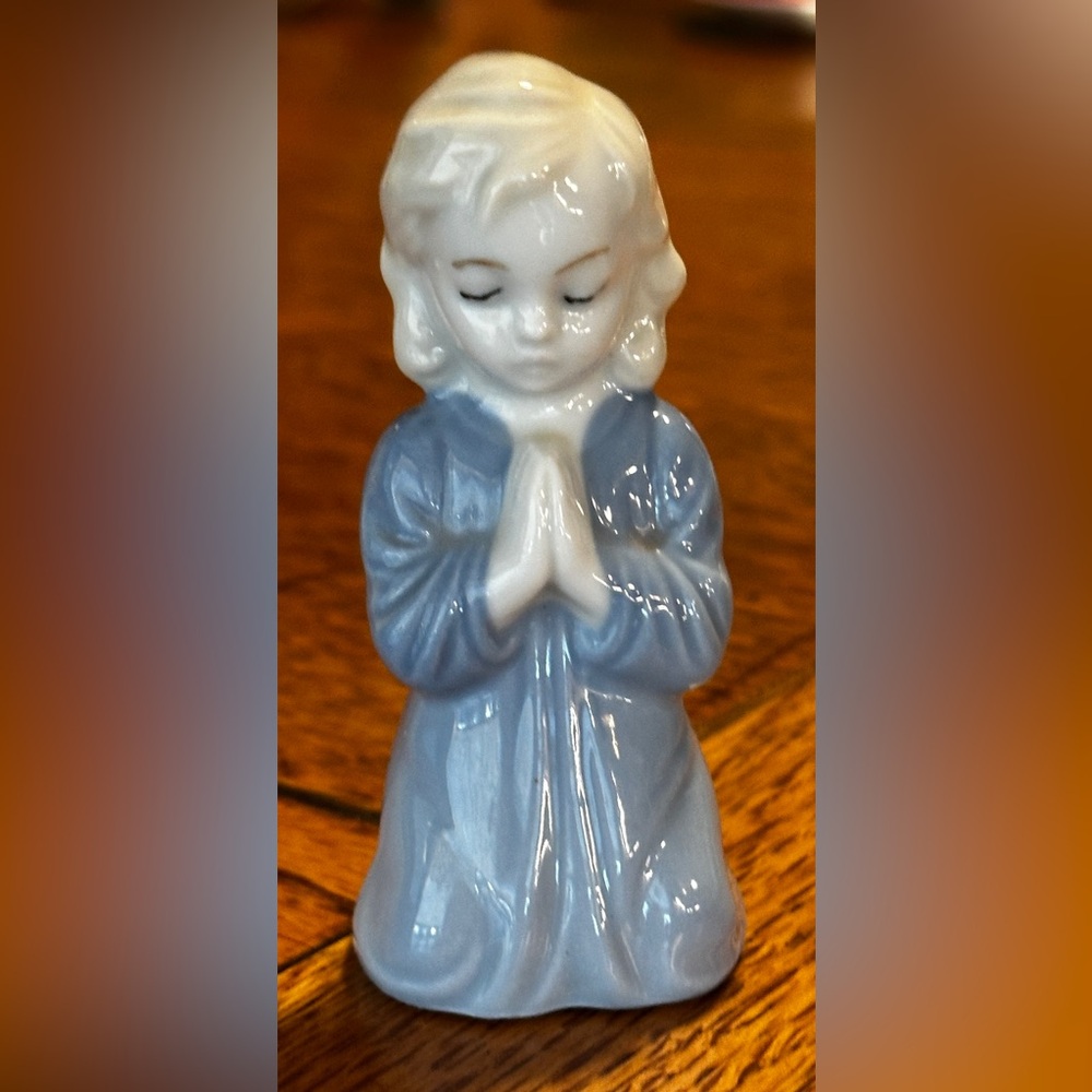 Vintage Porcelain Praying Girl Germany